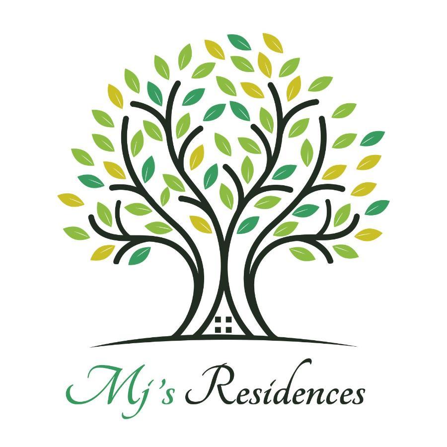 Mj'S Residences Garden Hotel Moalboal Exterior photo
